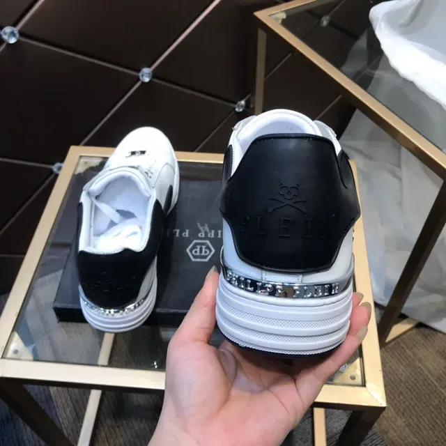 Philipp Plein Lifestyle Sneaker Branco Preto Couro Superior Painéis de Contraste Lifestyle Sneakers 5