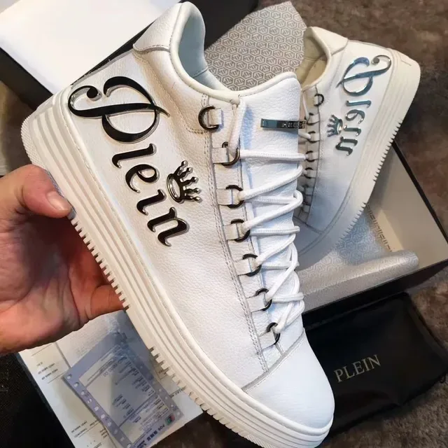Philipp Plein Sneakers Lifestyle en Cuir Blanc avec embellissement de logo 2