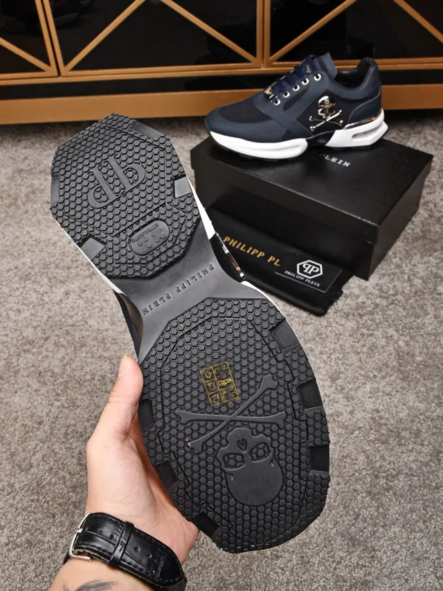 Philipp Plein Navy White Upper cuir-mesh hybride Emblème Skull-and-Crossbones en argent Chaussures chunky 5
