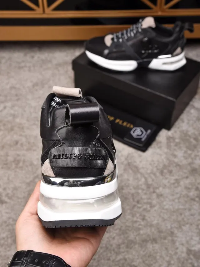 Philipp Plein Skull Runner Tênis chunky pretos brancos bege 3