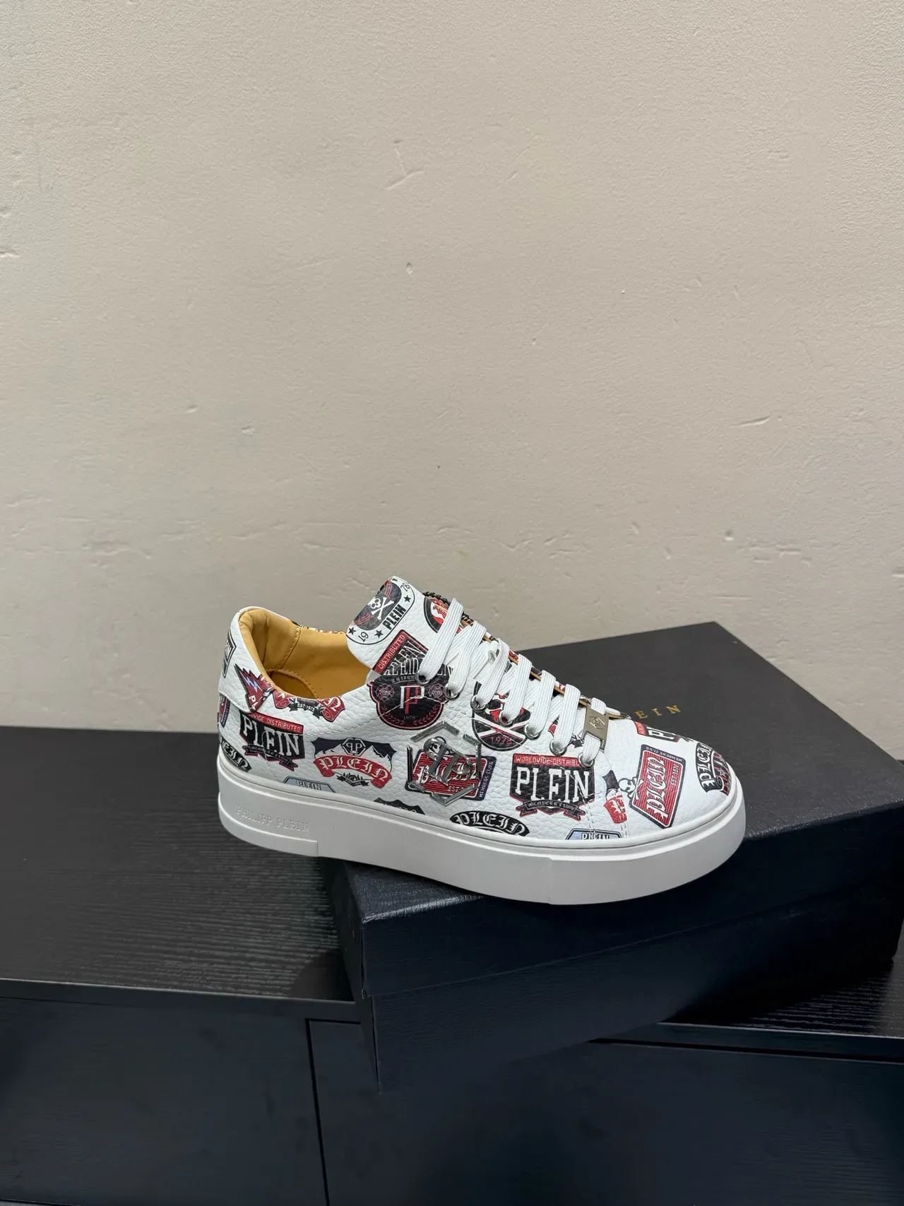 Philipp Plein Blancas Multicolor Logo-Print Patchwork Superior Hardware Metal Ancla Lifestyle Sneakers 1