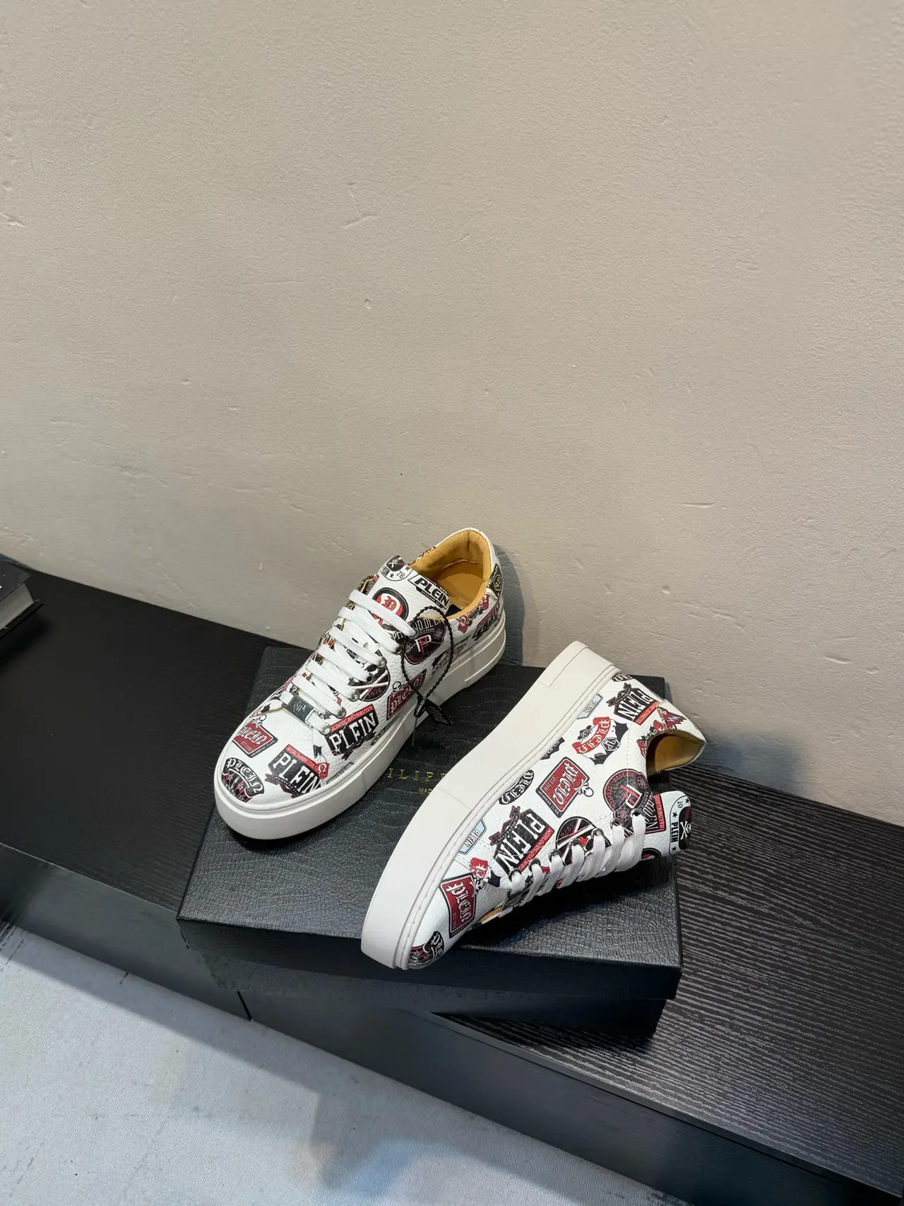 Philipp Plein Blancas Multicolor Logo-Print Patchwork Superior Hardware Metal Ancla Lifestyle Sneakers 4