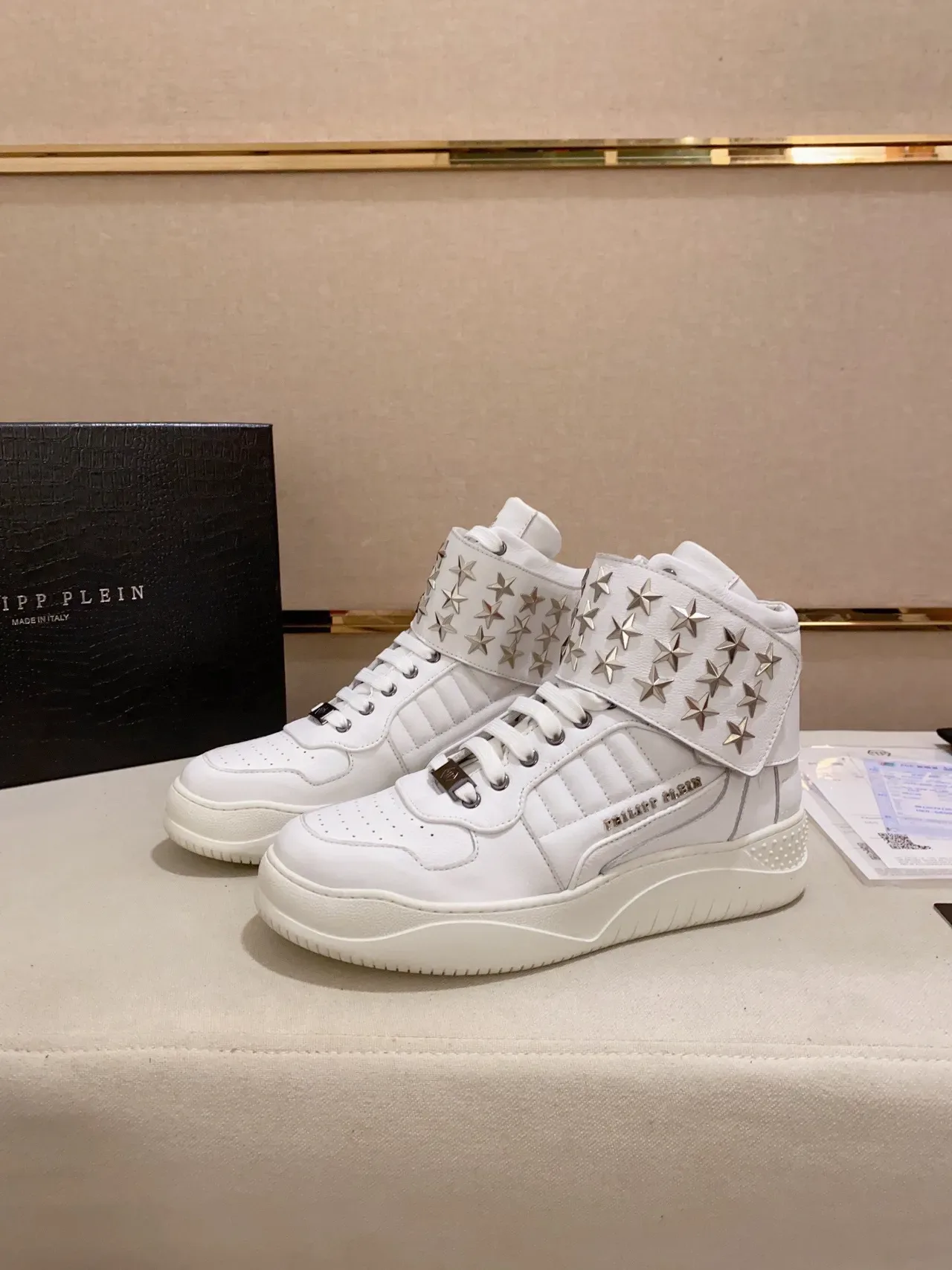 Philipp Plein Sneakers Lifestyle Blanches Argentées Hautes à Sangle avec Clous d'Étoile 8