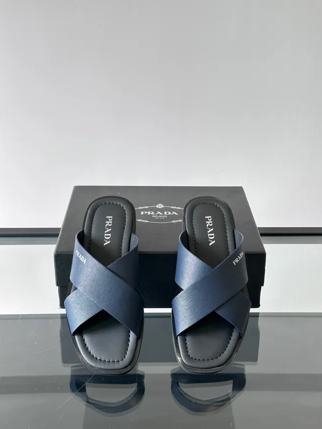 Prada काला नीला क्रॉस-स्ट्रैप फ्लैट सोल कैजुअल सैंडल 3