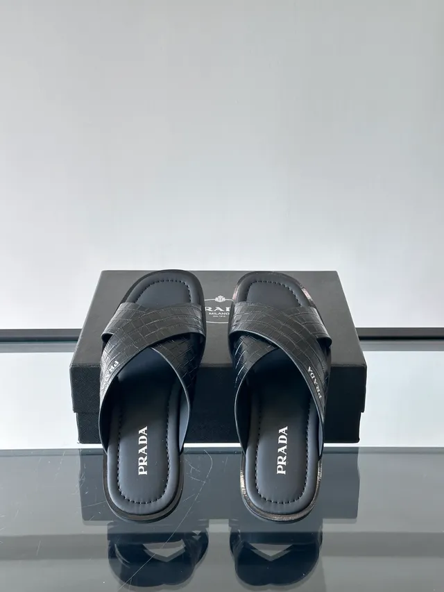 Prada काला नीला क्रॉस-स्ट्रैप फ्लैट सोल कैजुअल सैंडल 7