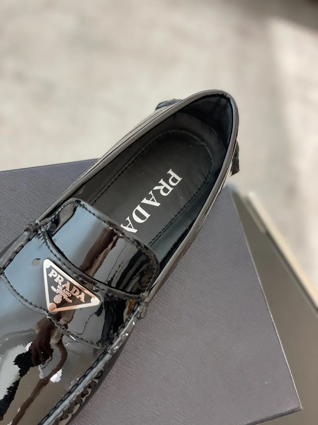 Prada Black Red Glossy Patent Leather Moc-Toe Stitching Loafer 5