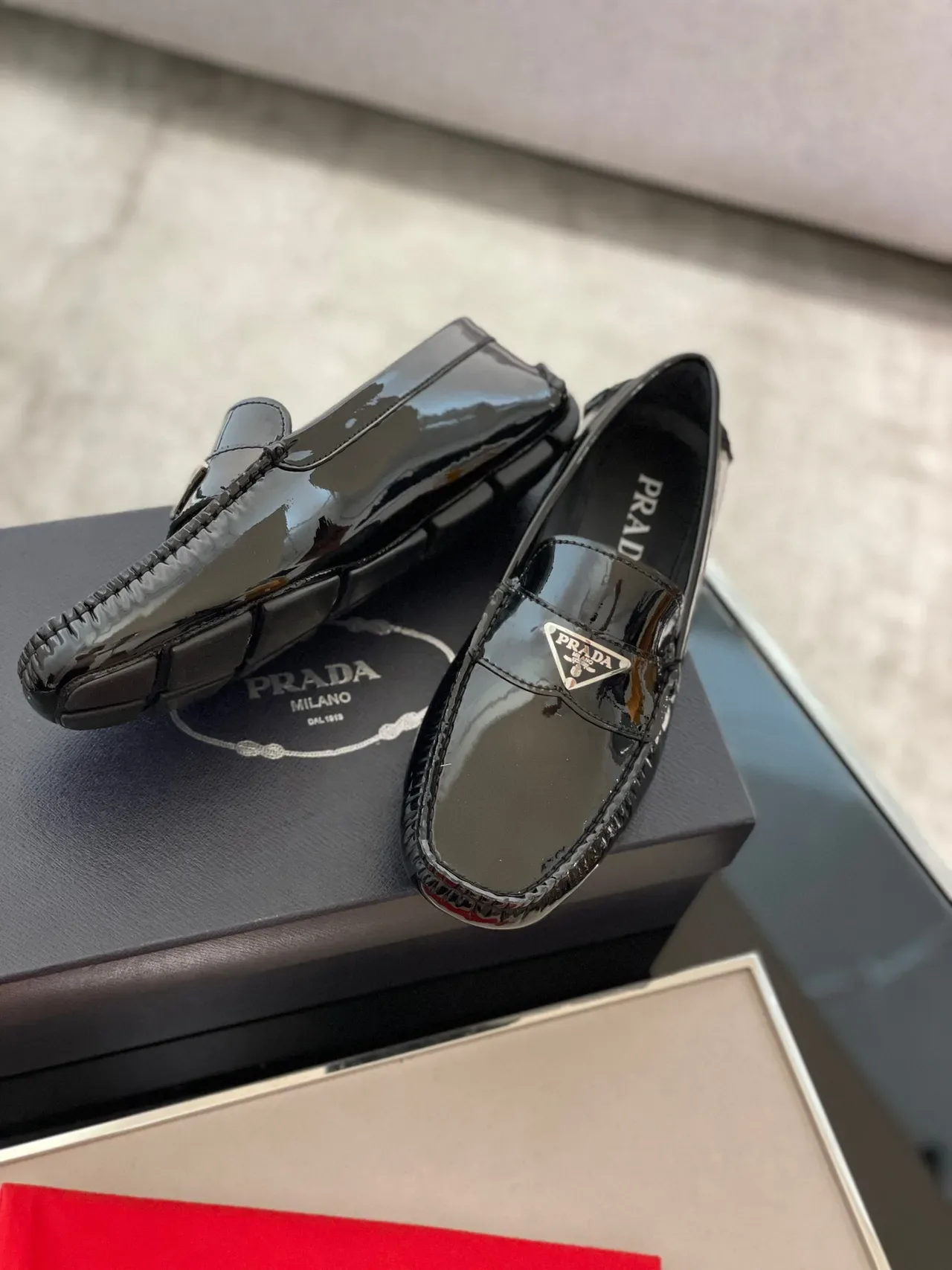 Prada Black Red Glossy Patent Leather Moc-Toe Stitching Loafer 8
