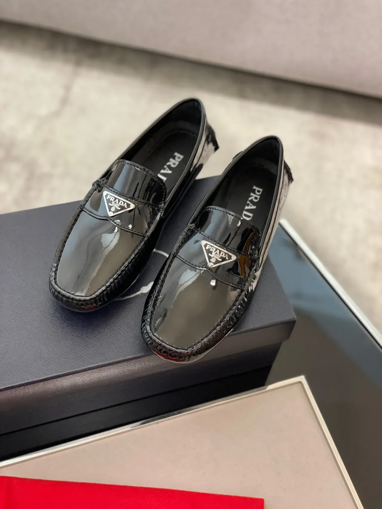 Prada Black Red Glossy Patent Leather Moc-Toe Stitching Loafer 9