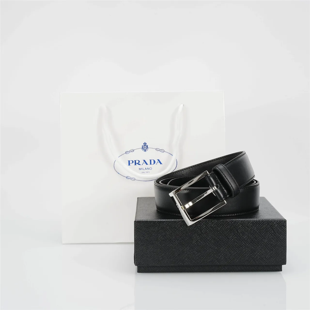 Prada Classic Black Silver Minimalist Polished Buckle Leather Belt 3