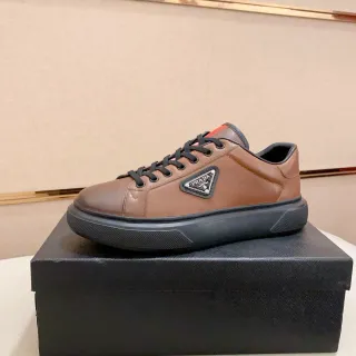 سينيكرز أسلوبي حياة Prada Cloudbust جلد بني