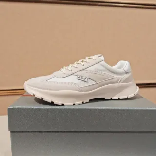 برادا كلاودباست Off-White من مواد مختلطة أحذية سنيكرز تشونكي