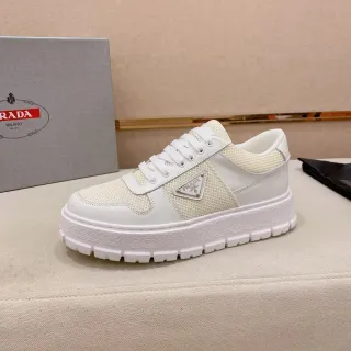 Prada Cloudbust أبيض وبيج منصة سميك شبك جلد أعلى حذاء رياضي سميك