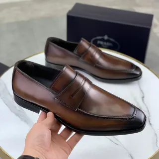 Prada Penny Loafer 棕色皮革 方头 乐福鞋