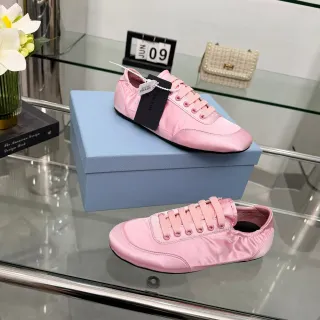 Sneakers Lifestyle Prada Rose Noir Satiné Haut Élastique Col de Cheville Élastique
