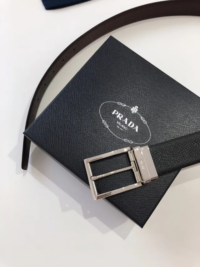 Prada Reversible Textured Black and Burgundy Leather Belt 8