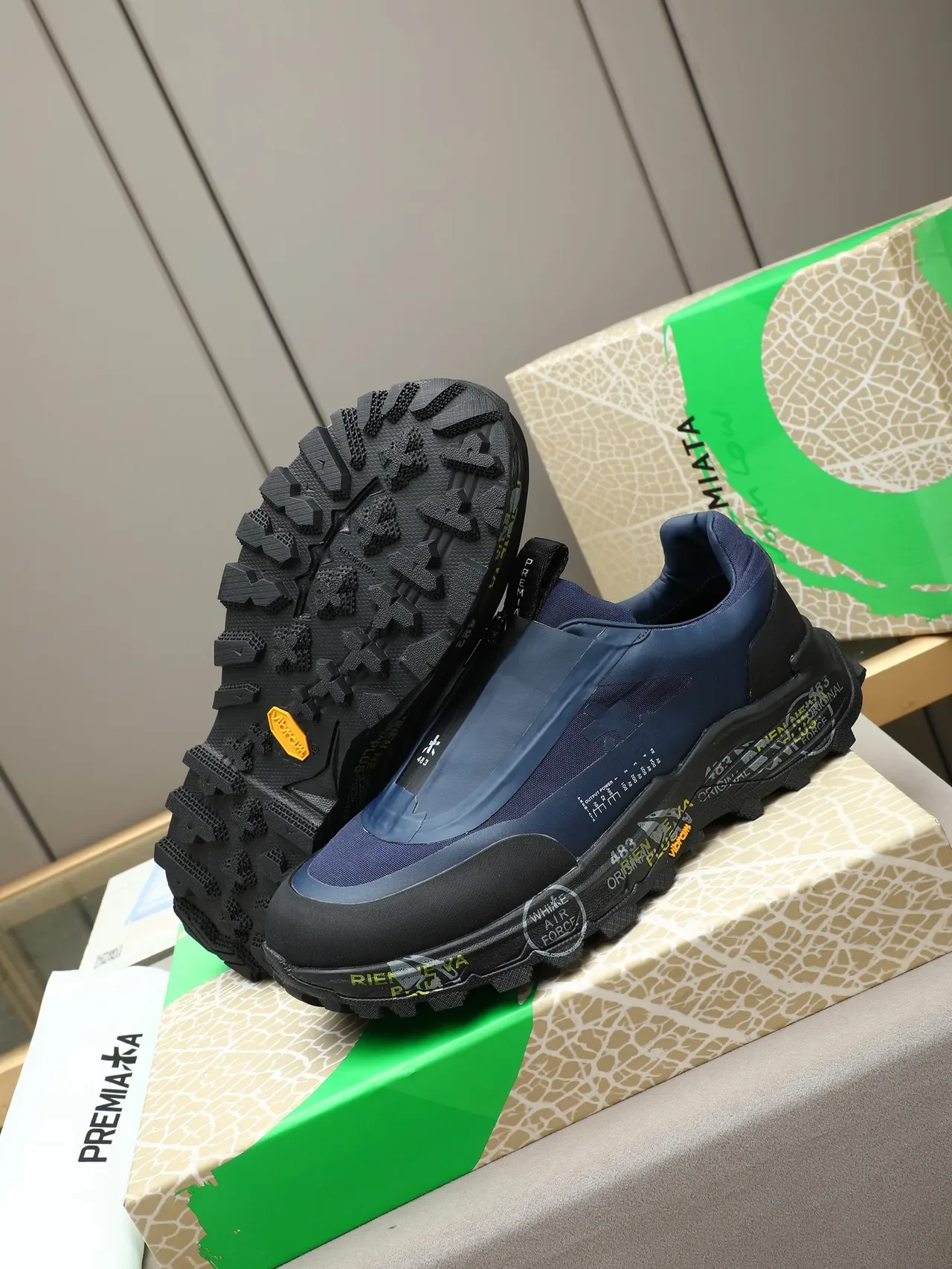 Premiata Navy Black Laceless Zip-Closure Upper Rugged Vibram Outsole Lifestyle Sneakers 4
