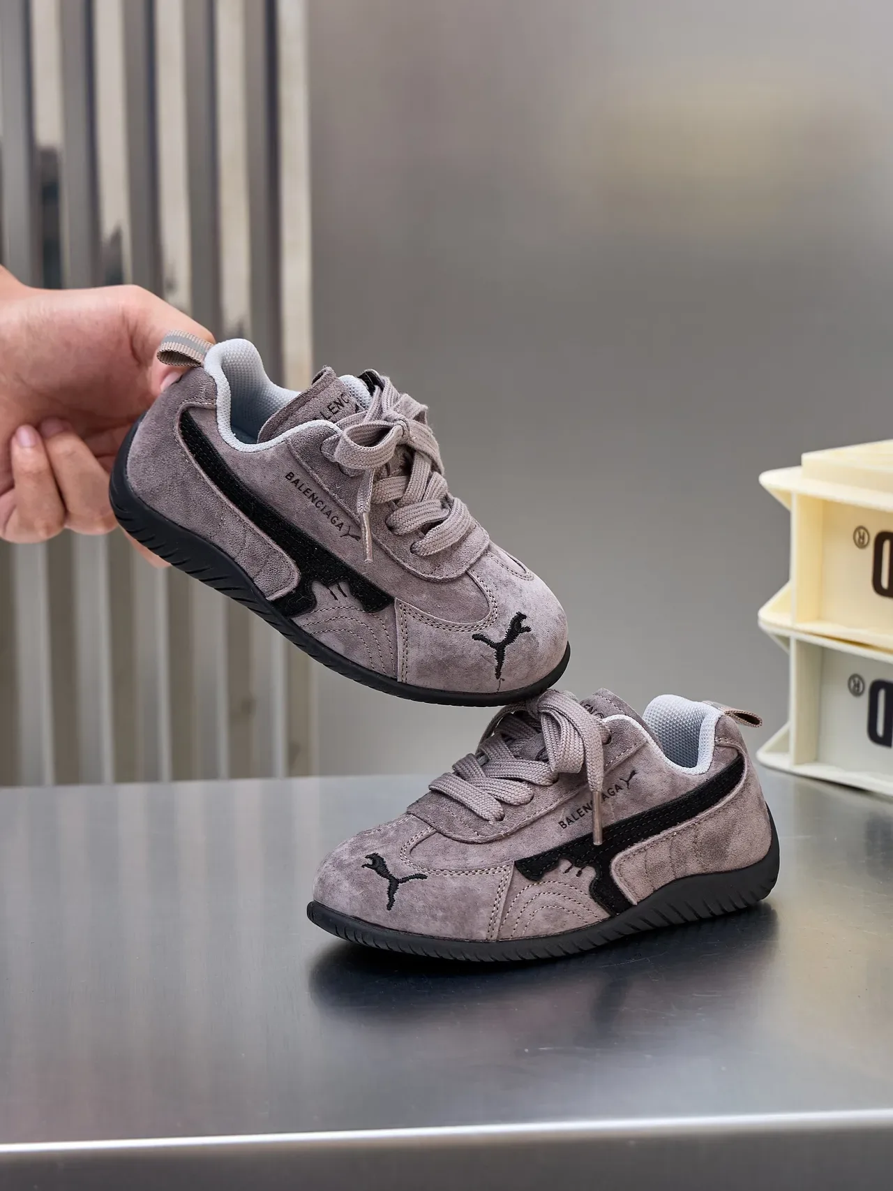 Puma بيج أسود سويد علوي مستوحى من السباقات خط أسلوب حياة حذاء رياضي 20
