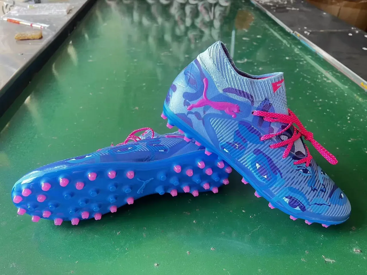 Puma Blue Pink Knit Collar Camo-Print Upper Artificial-Grass Soccer Shoes 8