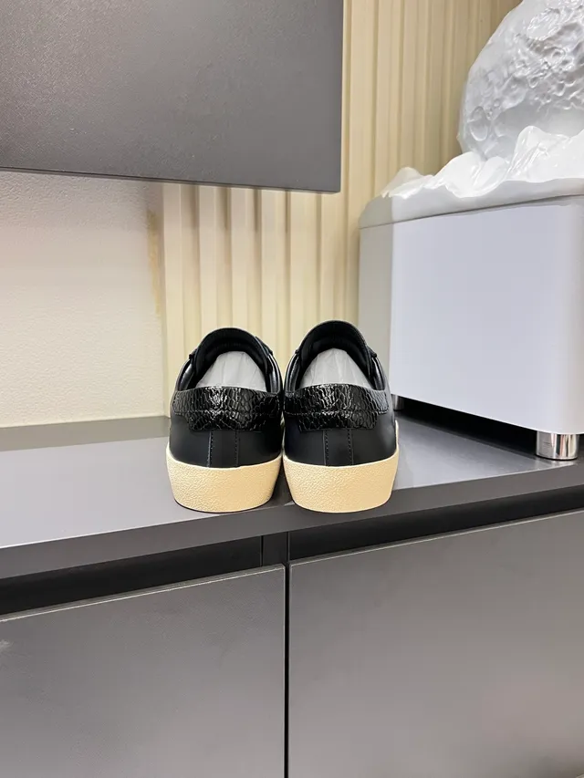 Saint Laurent Niki Chaussures lifestyle en cuir noir 2