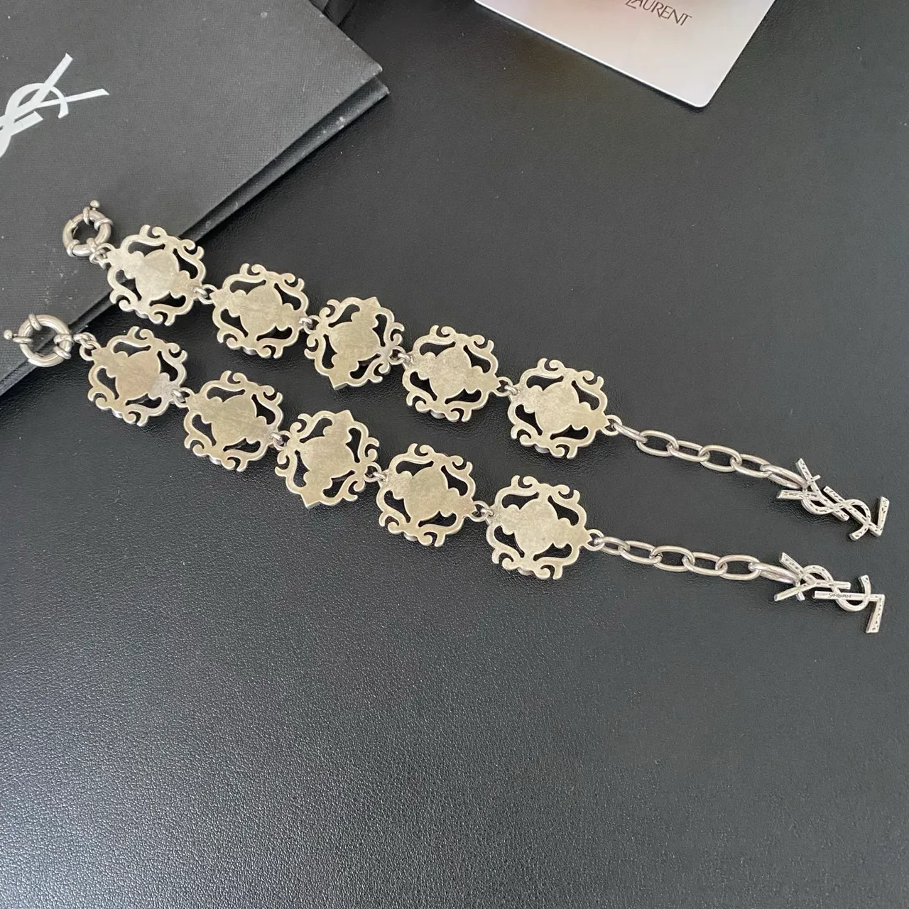 Saint Laurent Pulseira Filigrana Ornamentada Cabochon 3