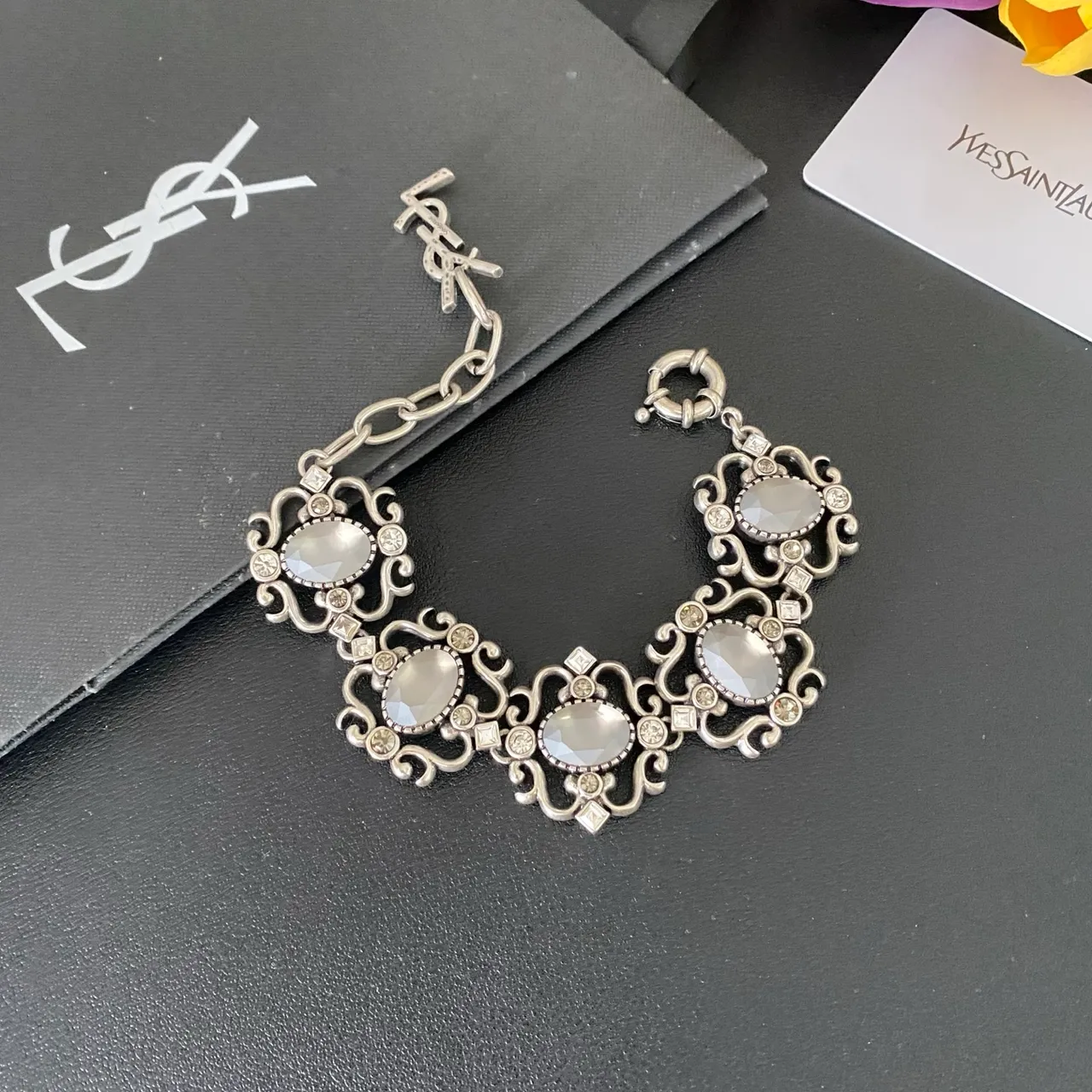 Saint Laurent Pulseira Filigrana Ornamentada Cabochon 6