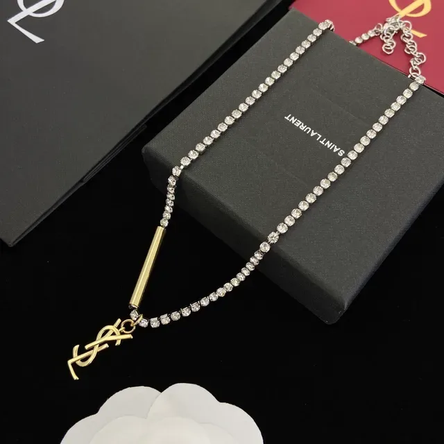 Saint Laurent Colar com Corrente de Prata e Ouro com Cristais Incrustados, Pingente com Monograma YSL 5