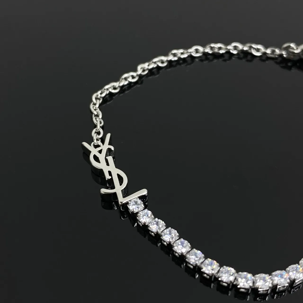 Saint Laurent Bracelet Argent Transparente Charm Monogramme Cristal Pavé 2