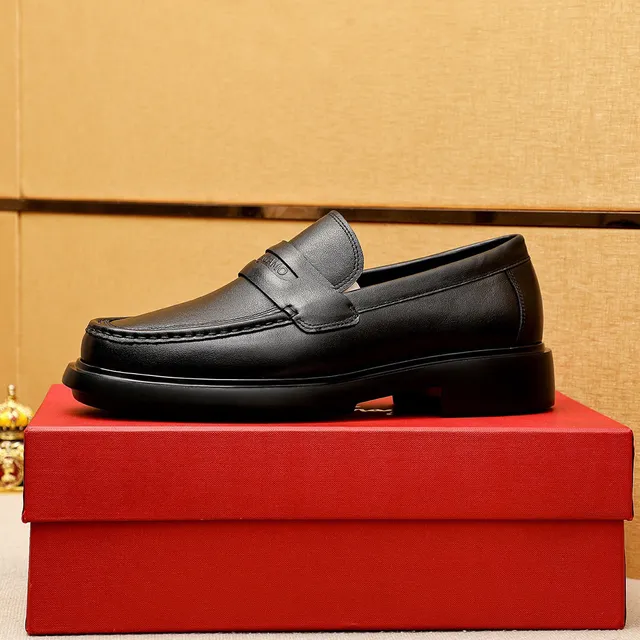 Salvatore Ferragamo Mocassins en cuir noir Penny Strap 4
