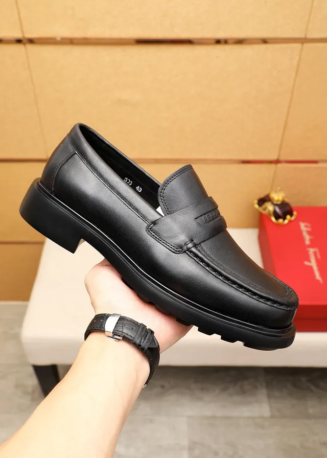 Salvatore Ferragamo Mocassins en cuir noir Penny Strap 5