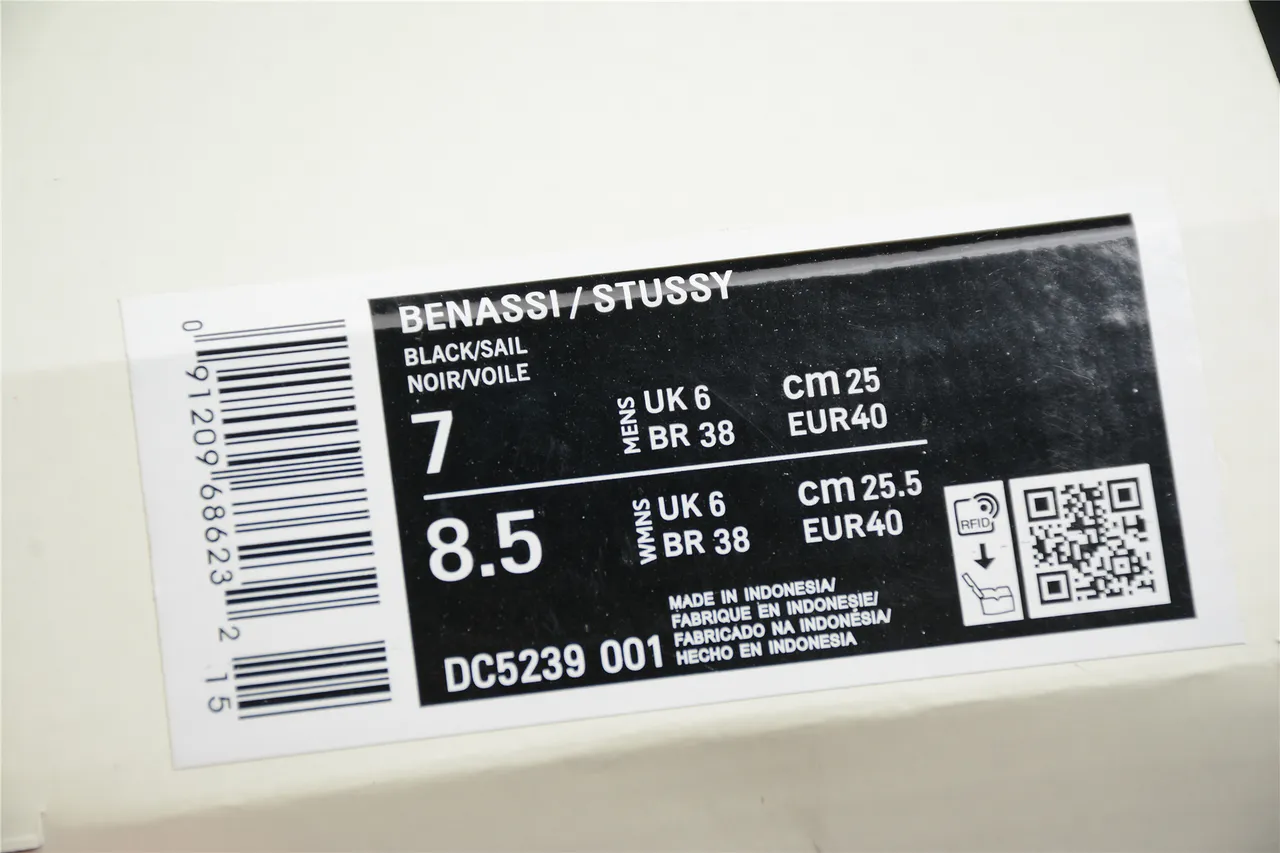 Stussy x Nike Benassi JDI صندل أسود 2