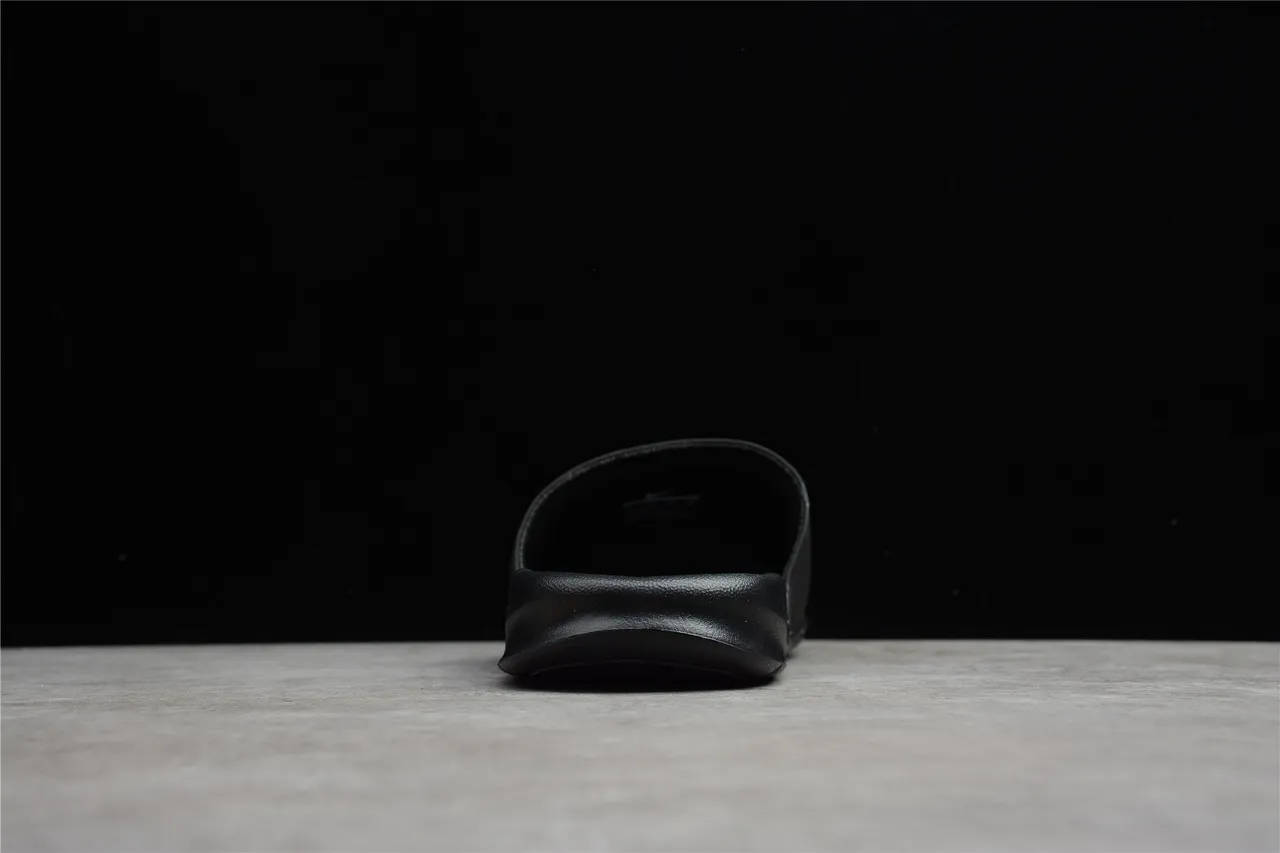 Stussy x Nike Benassi JDI صندل أسود 7