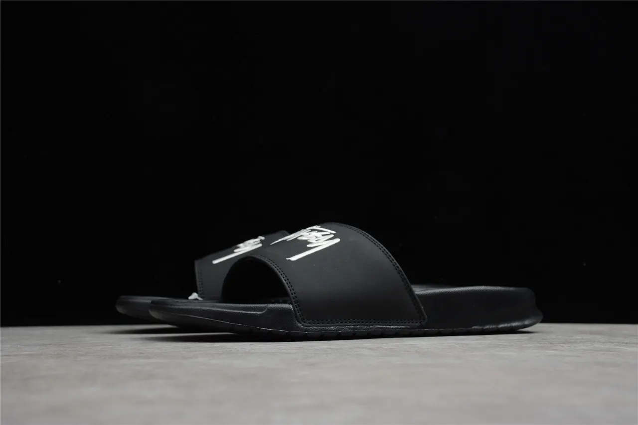 Stussy x Nike Benassi JDI صندل أسود 11