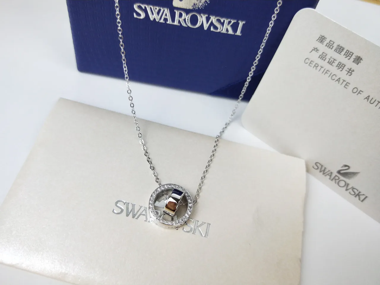 Swarovski Collier Pendentif à Cristal Circulaire Pavé Rotatif 5