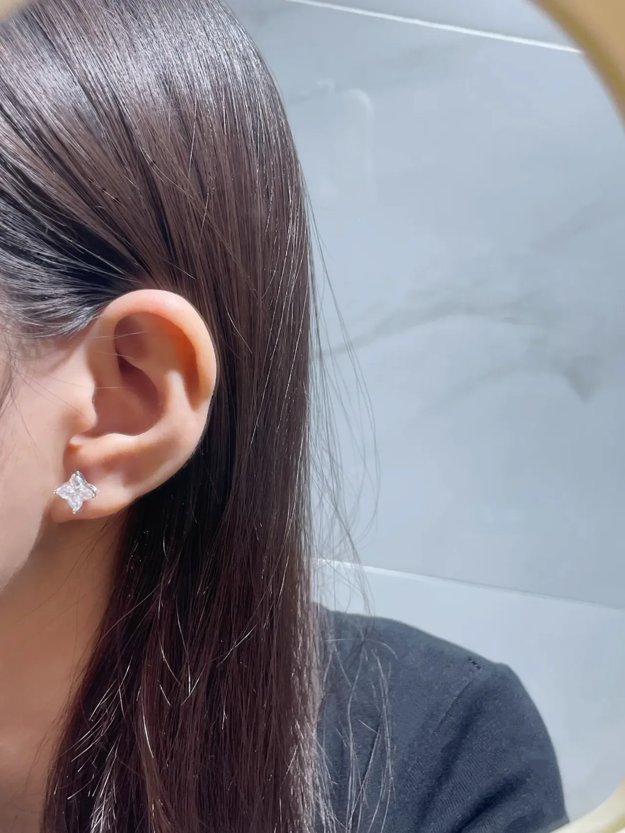 Tiffany & Co. Boucles d'oreilles à tige bleu argent à quatre pétales florales coupées 9