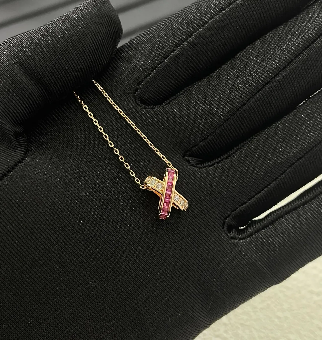 Tiffany & Co. Gold Pink Interlocking X-Shaped Pendant Channel-Set Sapphires Necklace 4