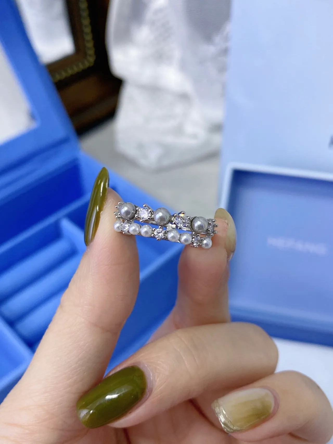 Tiffany & Co. Bague de perles et diamants empilée 8