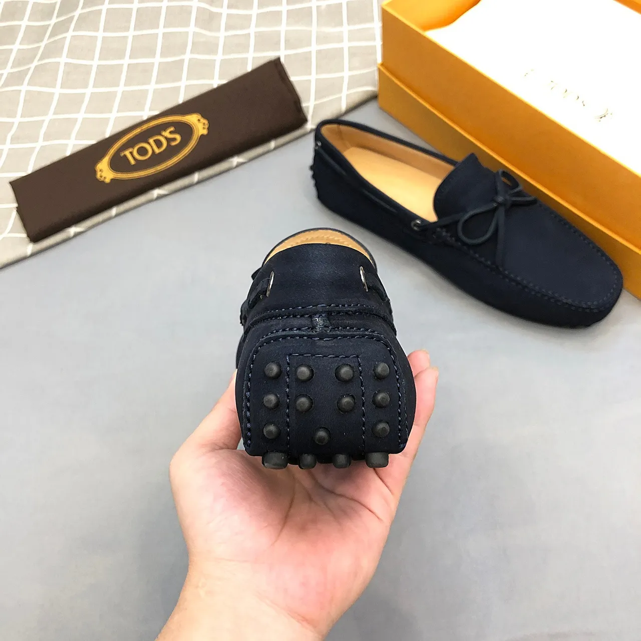Tod's Gommino Loafer Navy Beige Cuir suédé partie supérieure Nœud papillon vamp Loafer 7