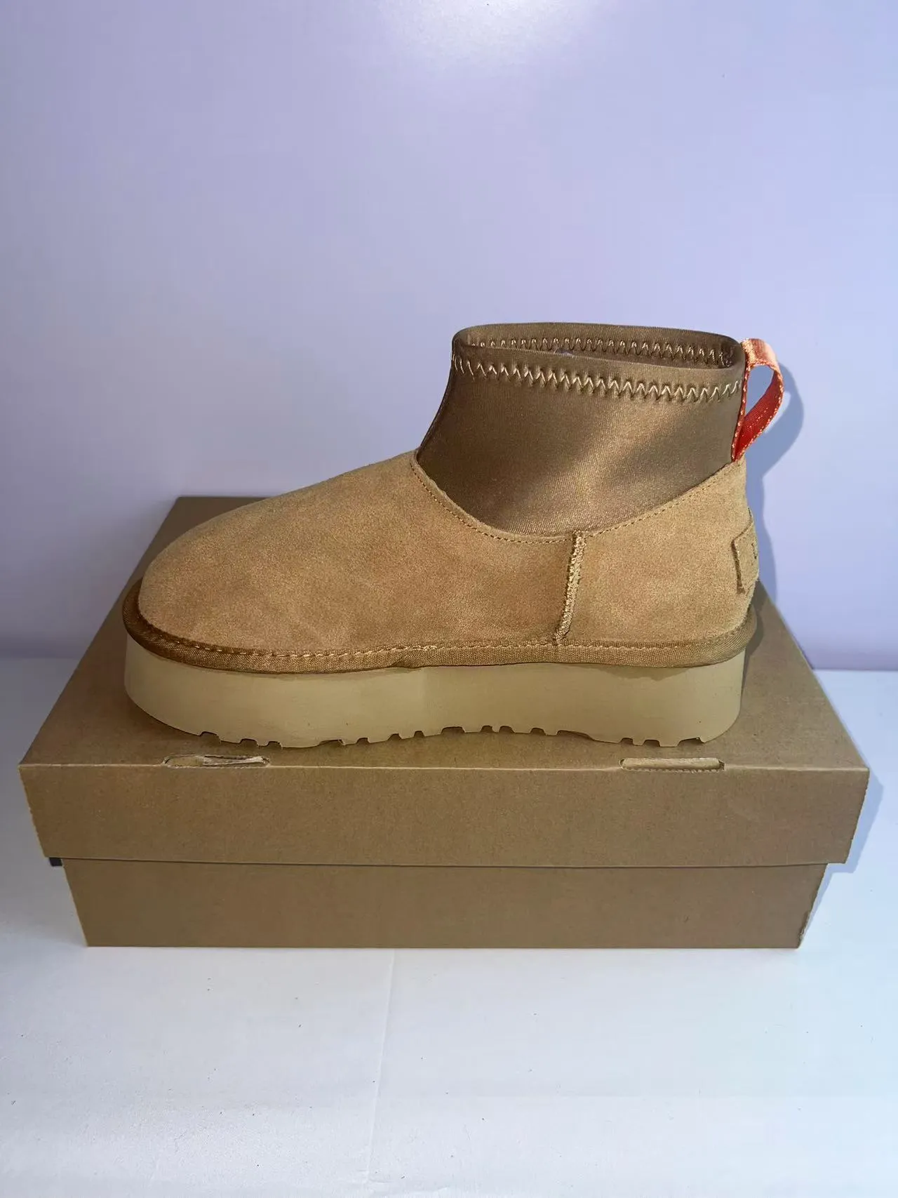 UGG भूरा स्लिप ऑन प्लेटफॉर्म सोल एंकल बूट्स 4