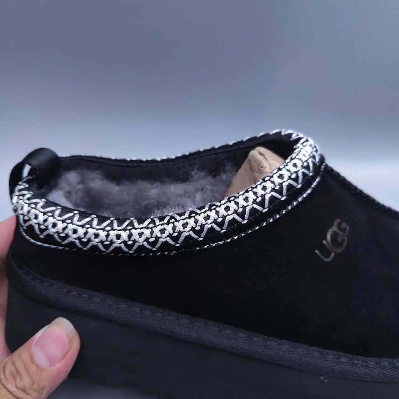UGG Black White Platform Sole Shearling-Lined Casual Shoes 7