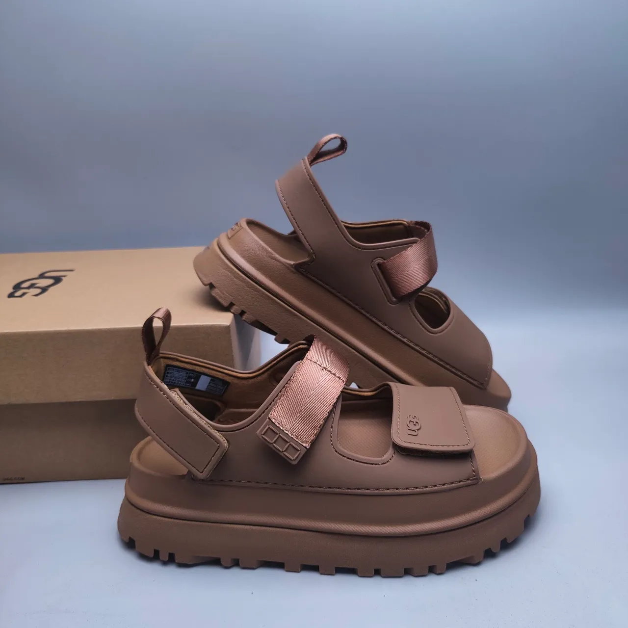 UGG Brown Beige Platform Sole Dual-Strap Closure Casual Sandals 6
