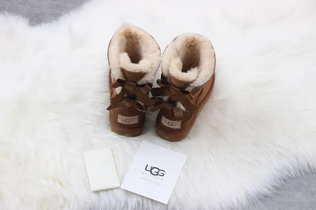 UGG Classic Mini Bow Chestnut Suede Ankle Boots 6
