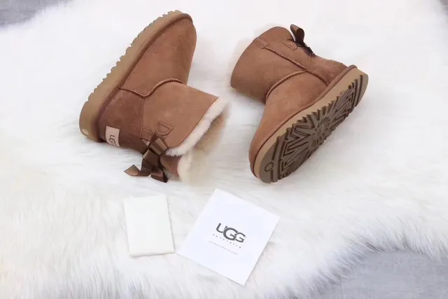 UGG Classic Mini Chestnut Brown Shearling-Lined Snow Boots 6