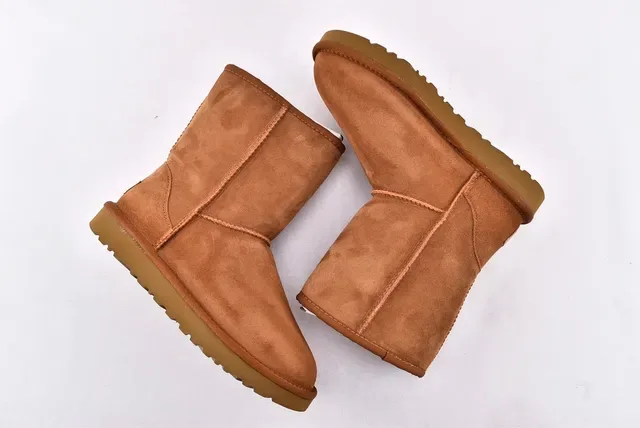 UGG Classic Mini Chestnut Suede Snow Boots 12