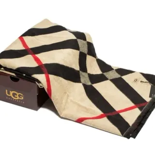 UGG كلاسيك بليد بيج أسود أحمر كشمير وشاح