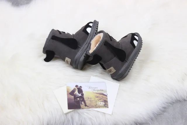 UGG Kids Dog-Face Shearling-Lined Gray Snow Boots 5