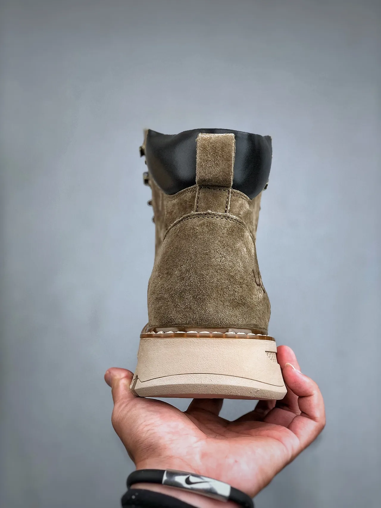 UGG लेस-अप सुड वर्क बूट 5