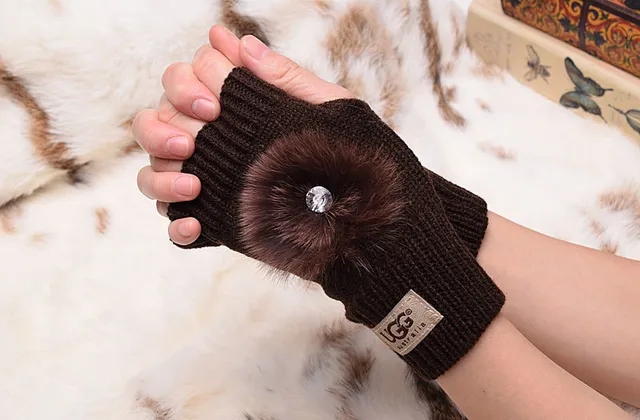 UGG Tasman Black Fingerless Ribbed Cuff Knit Gloves 14