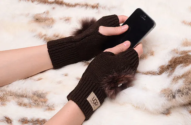 UGG Tasman Black Fingerless Ribbed Cuff Knit Gloves 18
