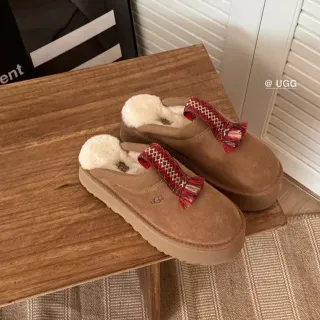 UGG Tasman Marrón rojo Suede superior forrado con Shearling zapatillas