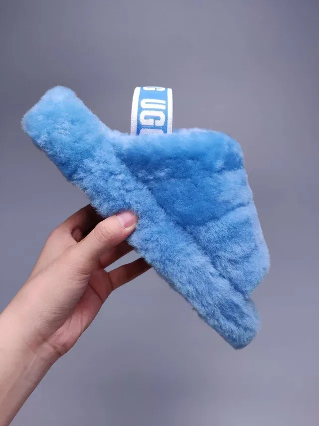 UGG Tasman أزرق فاتح فرو ناعم صندل منزلي 3